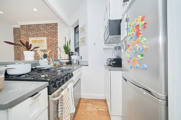 Rented by Living New York | media 12