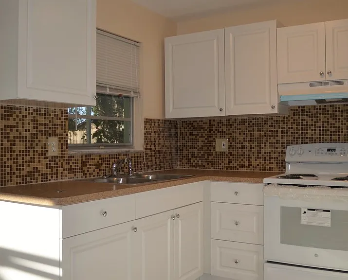 7442 Como Dr — Photo 6