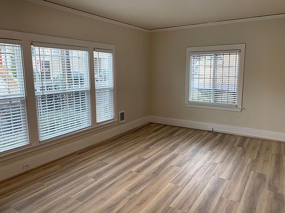 2nd image of 415 E 19th St APT 1