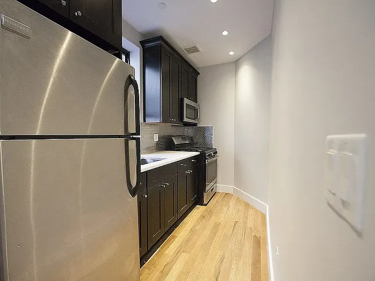 613 Woodward Ave #3A — Photo 2
