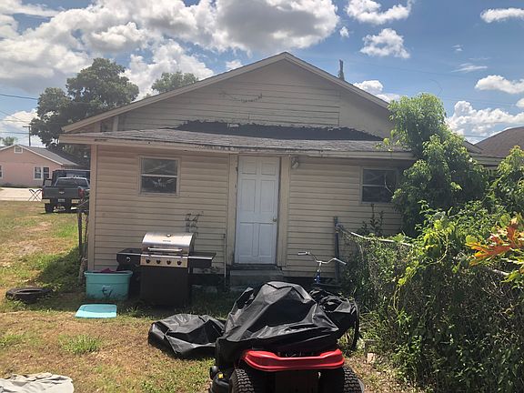 2nd image of 725 3rd Ave S