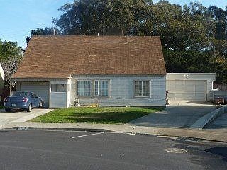 1st image of 121 Francisco Dr