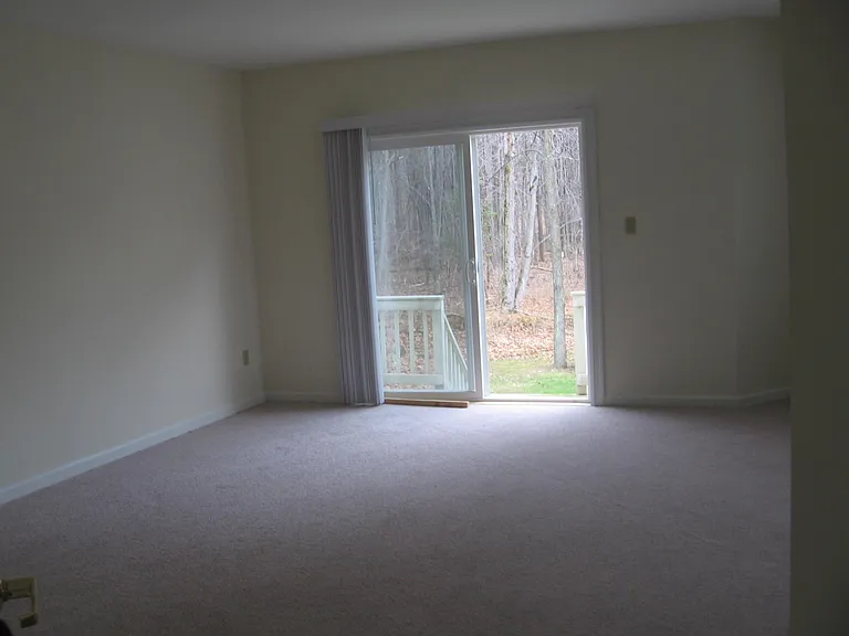 10 Sanctuary Dr #1 — Photo 8