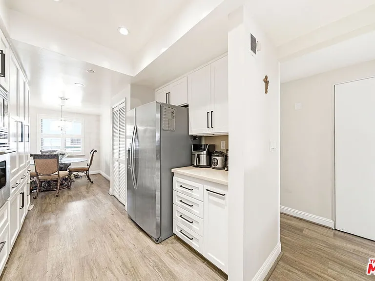 122 Ocean Park Blvd #507 — Photo 5