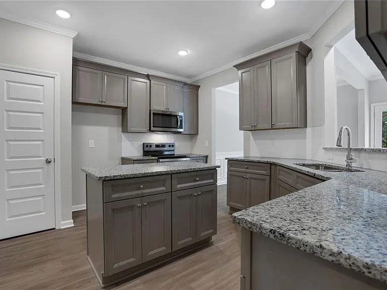 236 Eva Way — Photo 6
