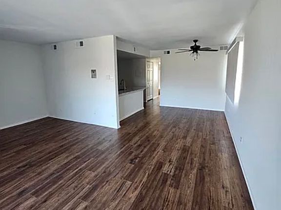 3rd image of 15344 Treetop Dr APT 1B