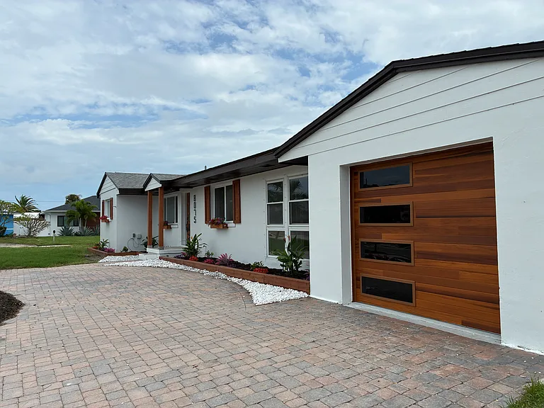8075 Gulf Blvd — Photo 3