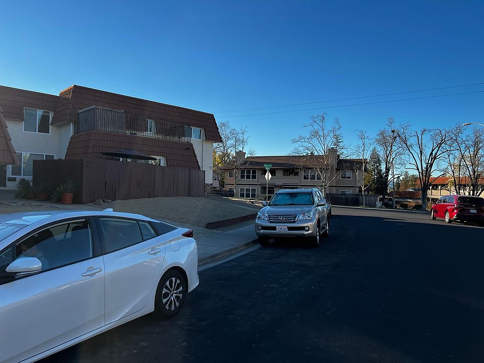 1st image of 5617 San Luis Ct
