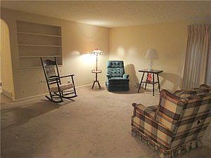 3rd image of 230 Cresthill Ave