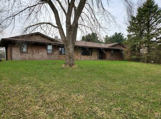 6720 Latham Rd, Rockford, IL 61101