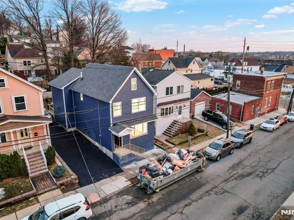 12 Dewey St, Garfield, NJ 07026