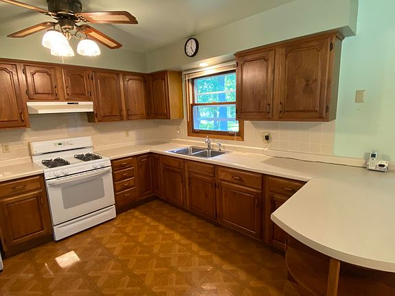 5th image of 2252 Four Seasons Pkwy