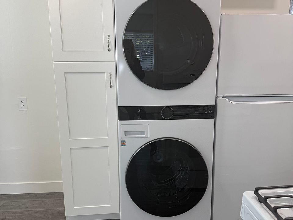 Full size washer dryer