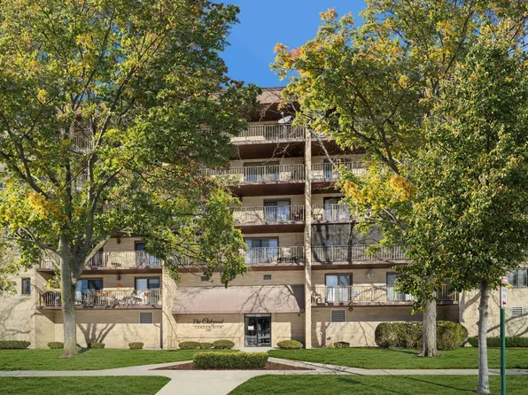 1380 Oakwood Ave APT 306, Des Plaines, IL 60016
