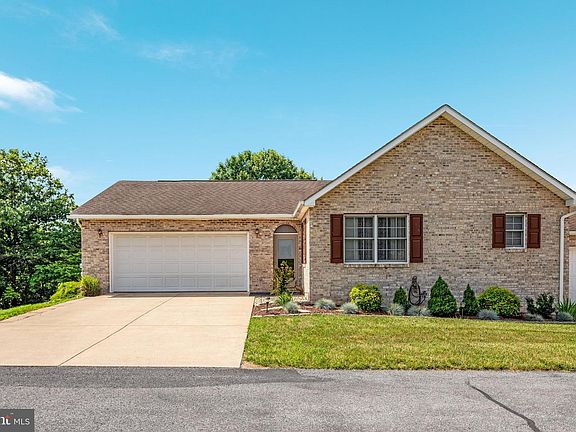 2nd image of 64 Tyler Cir #C-4