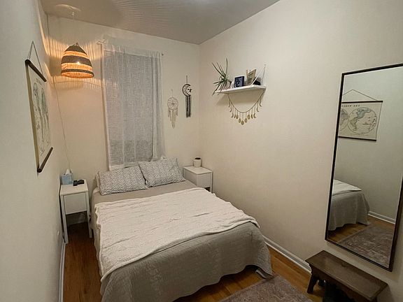 3rd image of 2323 W Haddon Ave #1711411