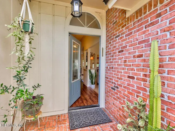 2627 SKIPTON Court, Jacksonville, FL 32225