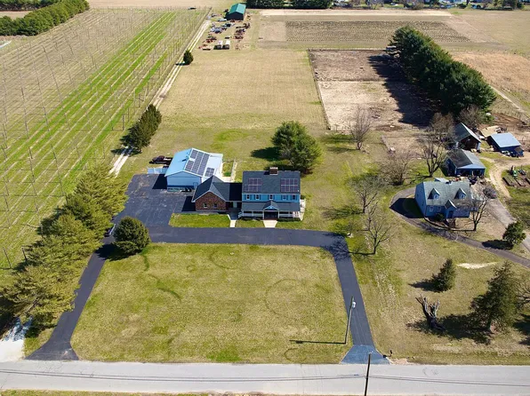 1666 Conrad Ave, Waterford, NJ 08089