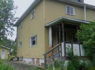 721 Riverside Dr, La Belle, PA 15450