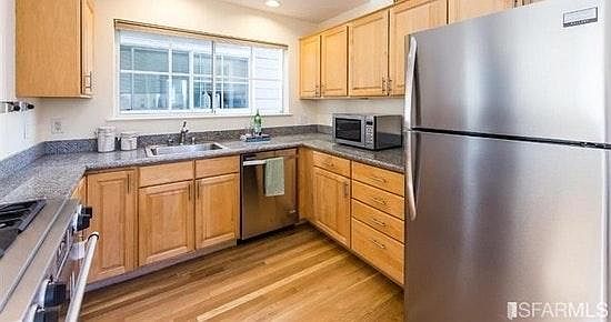 5th image of 26 Jennifer Pl