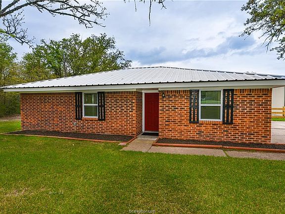 2nd image of 895 Lakeview Dr #1.0