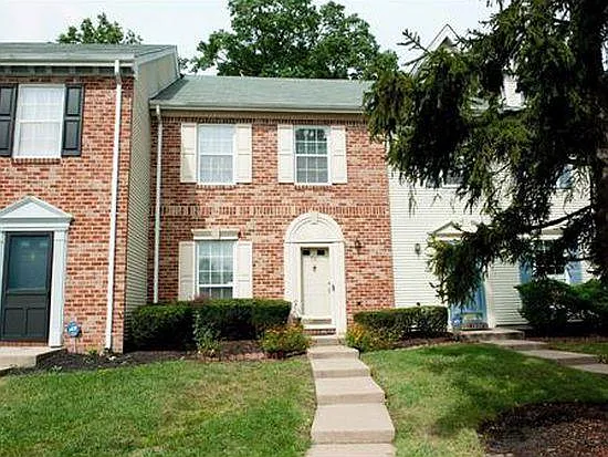 56 Albury Way photo 1