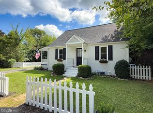 6 Virginia Ave, Berryville, VA 22611