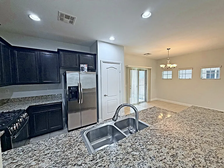 9650 Volk Ave — Photo 15