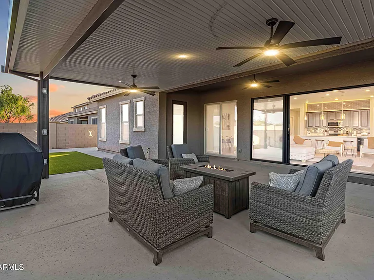 21261 W Virginia Ave — Photo 26