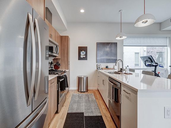 3rd image of 3935 Inca St