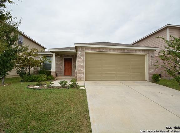 2nd image of 8915 Oakwood Park