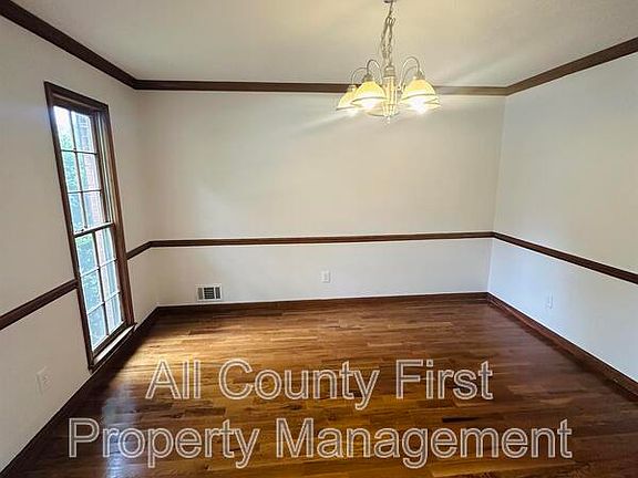 3rd image of 3688 Seton Hall Dr