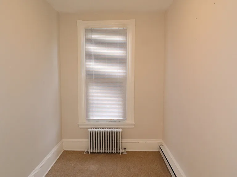 56-58 N Nice St #2L — Photo 13