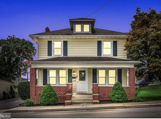 122 W Jackson St, Spring Grove, PA 17362