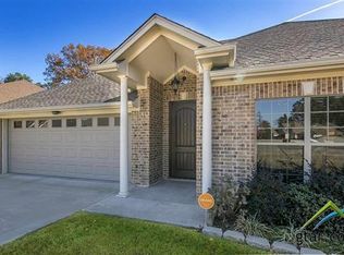 1200 Encore Cir, Longview, TX 75605