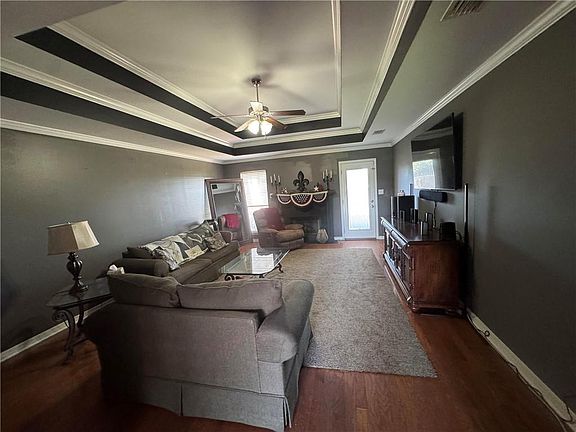 3rd image of 12059 Acorn Way