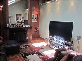 4th image of 10 Canary Ct