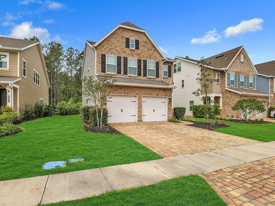 1st image of 130 Silver Creek Pl