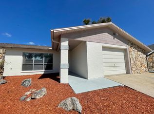 7409 Executive Woods Ct, Port Richey, FL 34668