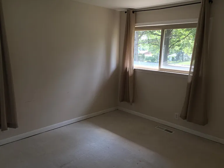 2663 Colonial Way — Photo 14