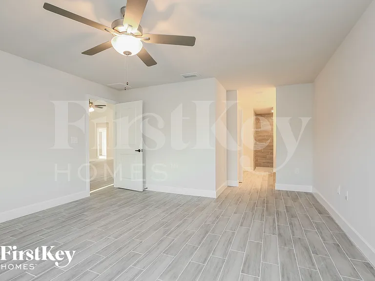 6148 Hellman Ave — Photo 8