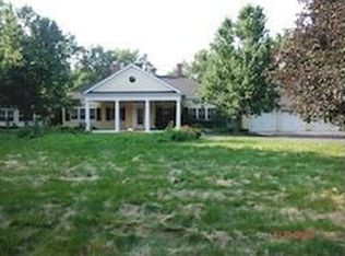 40W790 Lafox Rd, Saint Charles, IL 60175