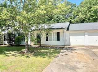 298 Thorn Thicket Dr, Rockmart, GA 30153