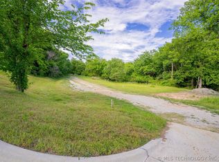 521 N Hickory St, Sapulpa, OK 74066