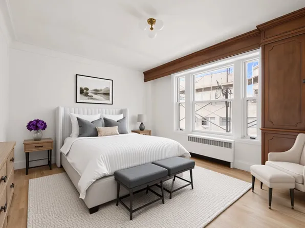 103 East 84th Street image 3 of 16