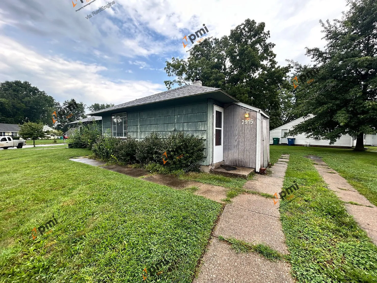 2 bed, 1.0 bath, 720 sqft, $795 — Photo 1