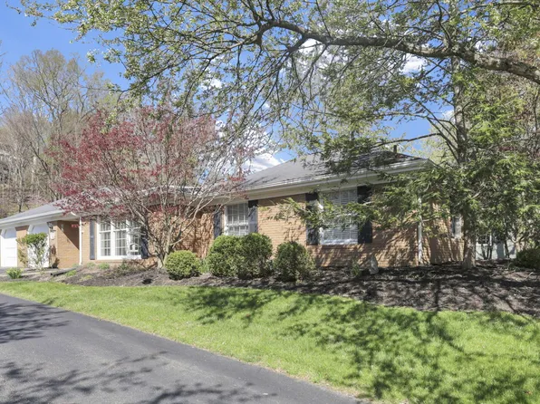 524 W Broadway, Granville, OH 43023