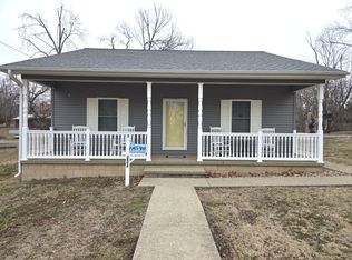 2806 Jones St, Eldorado, IL 62930