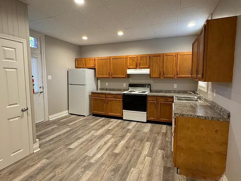 38 E Water St #A — Photo 2