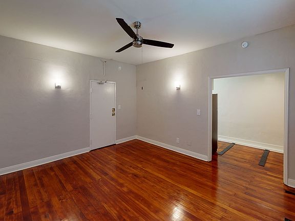 3rd image of 525 S Gramercy Pl APT 107